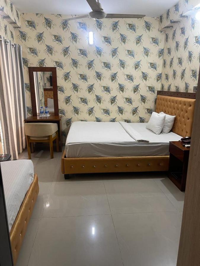 Hotel Blue Castle Dhaka Esterno foto