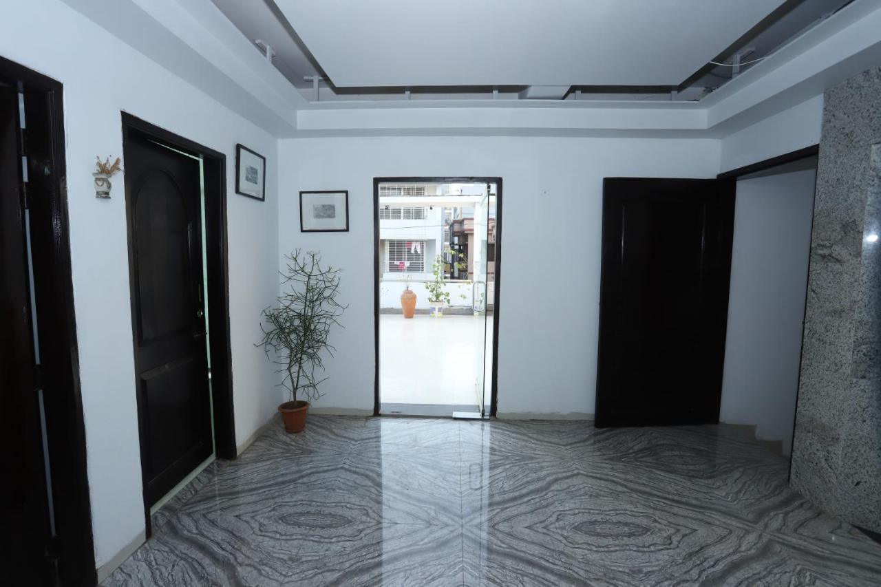 Hotel Blue Castle Dhaka Esterno foto
