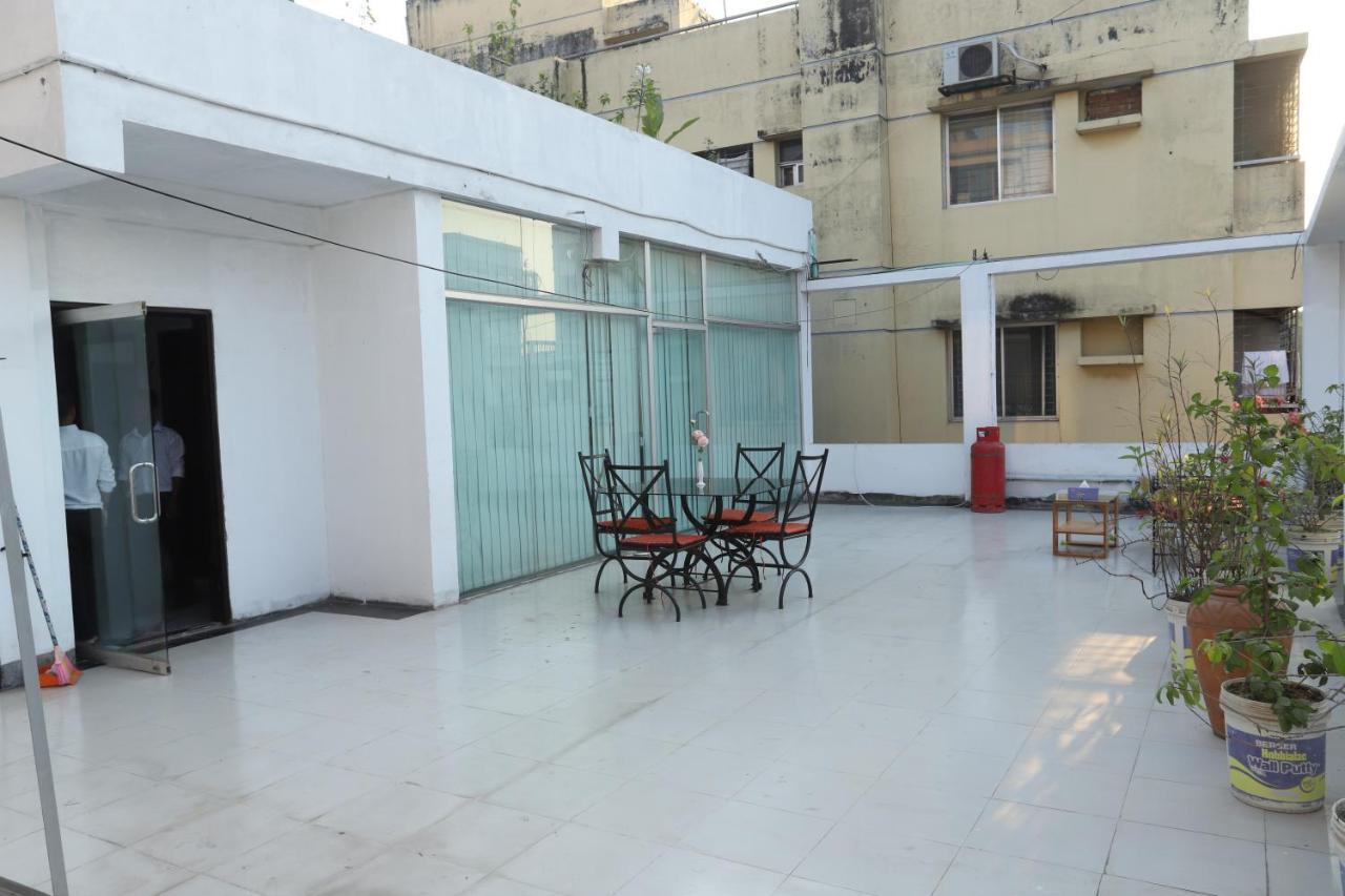Hotel Blue Castle Dhaka Esterno foto