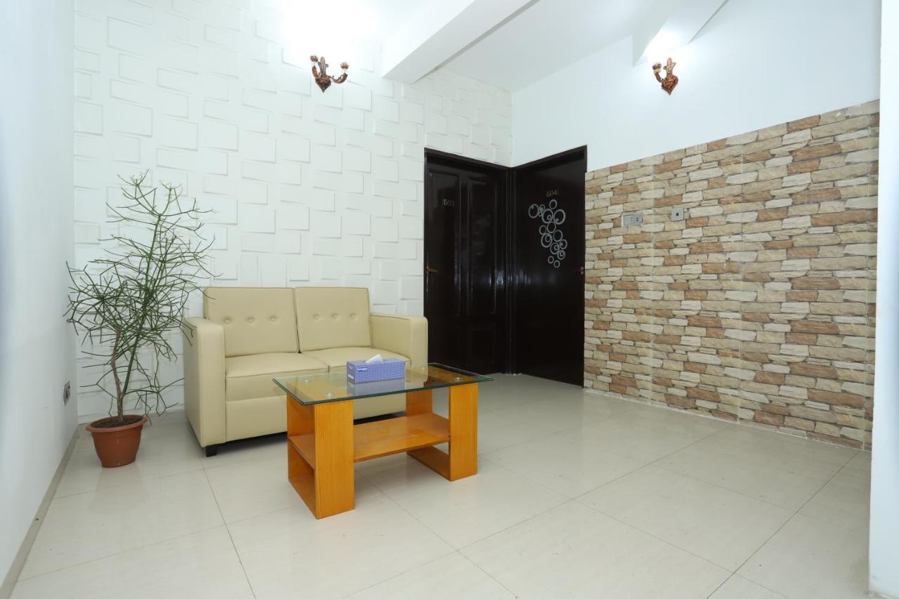 Hotel Blue Castle Dhaka Esterno foto