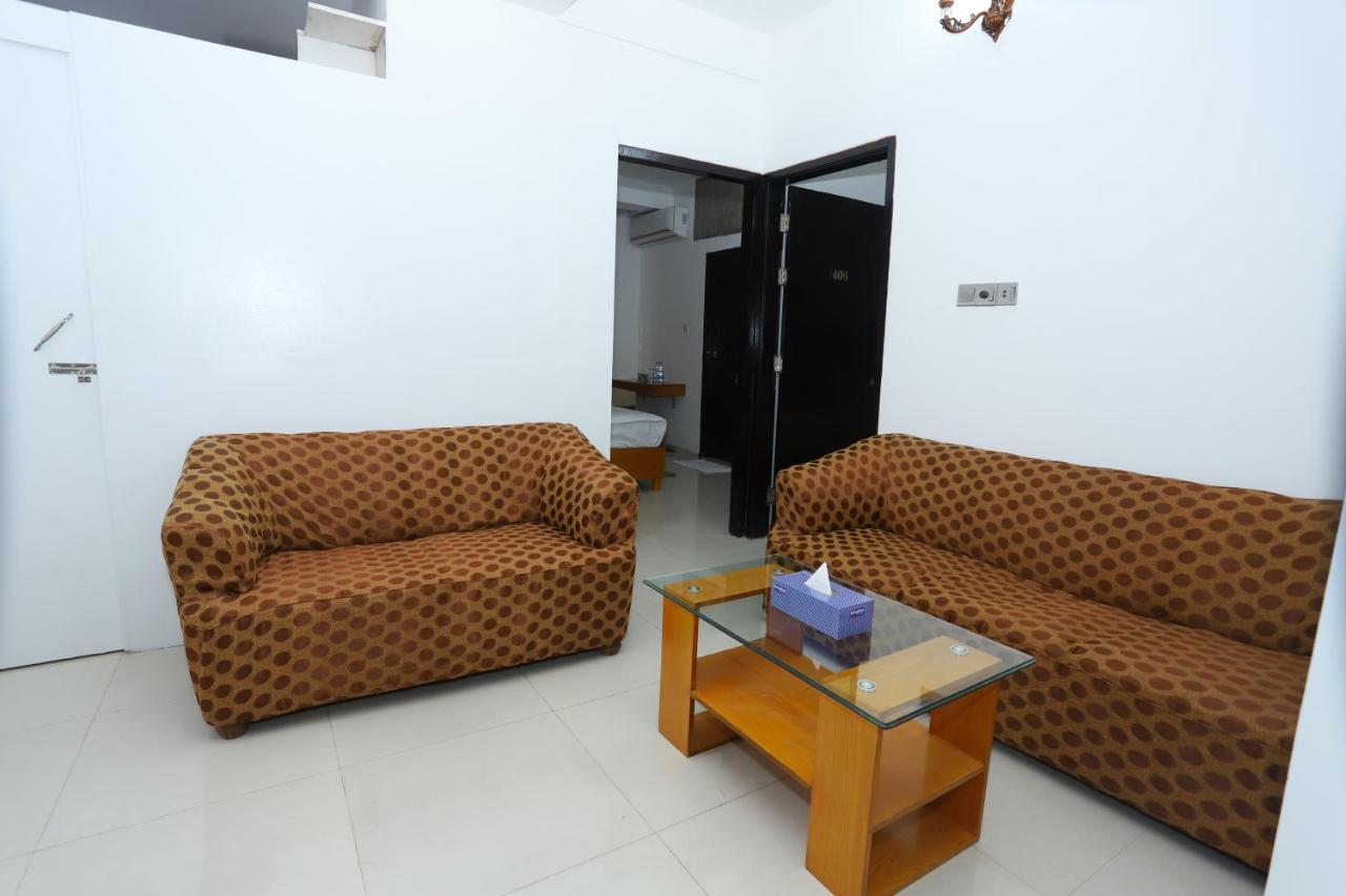 Hotel Blue Castle Dhaka Esterno foto